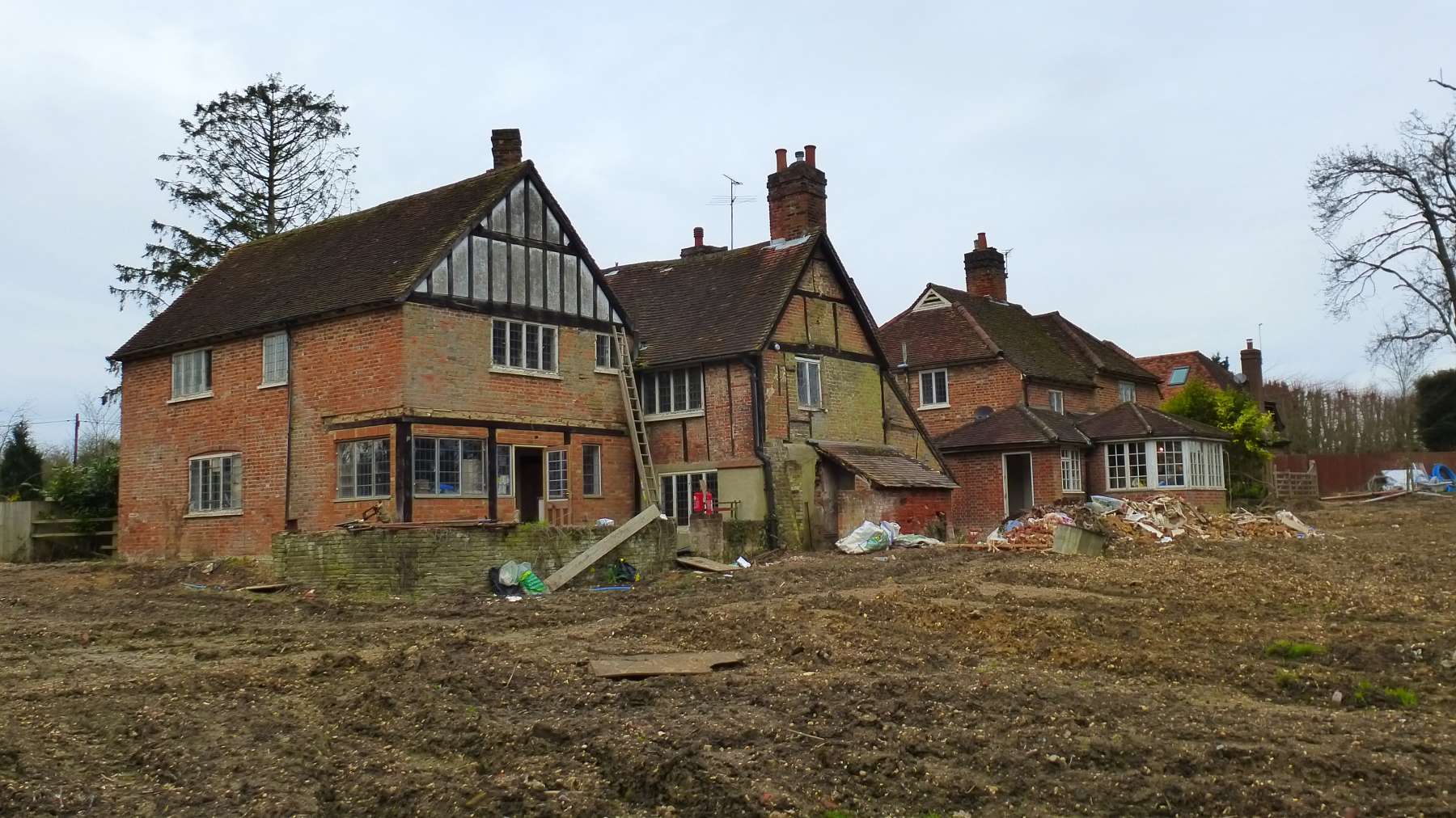 Farmhouse-before